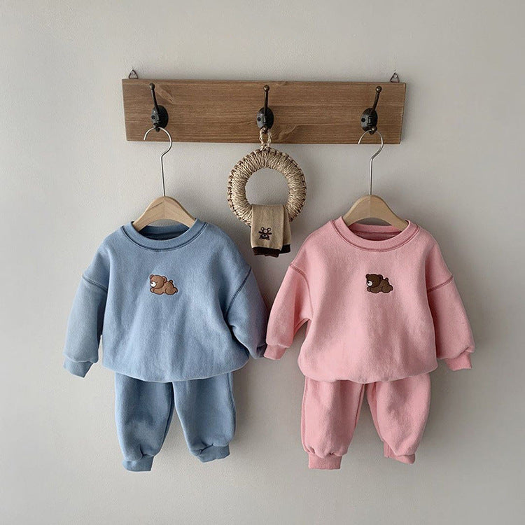 Boys And Girls Embroidered Bear Casual Sweater Set